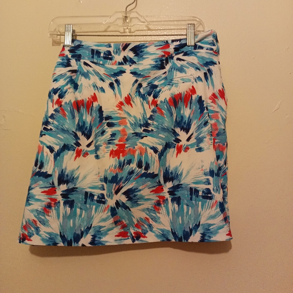 Izod Golf short/ skirt size 10 multicolor floral
